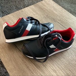 Brand New Boys size 5 Sneakers